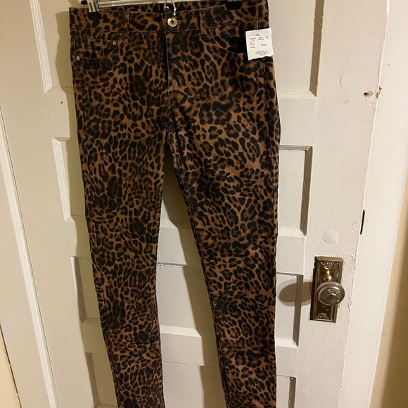 Skinny Leopard Pants - Picture 2 of 6